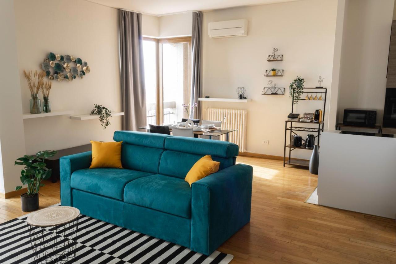- Arena - Panoramic View - Central Apartment Верона Екстериор снимка